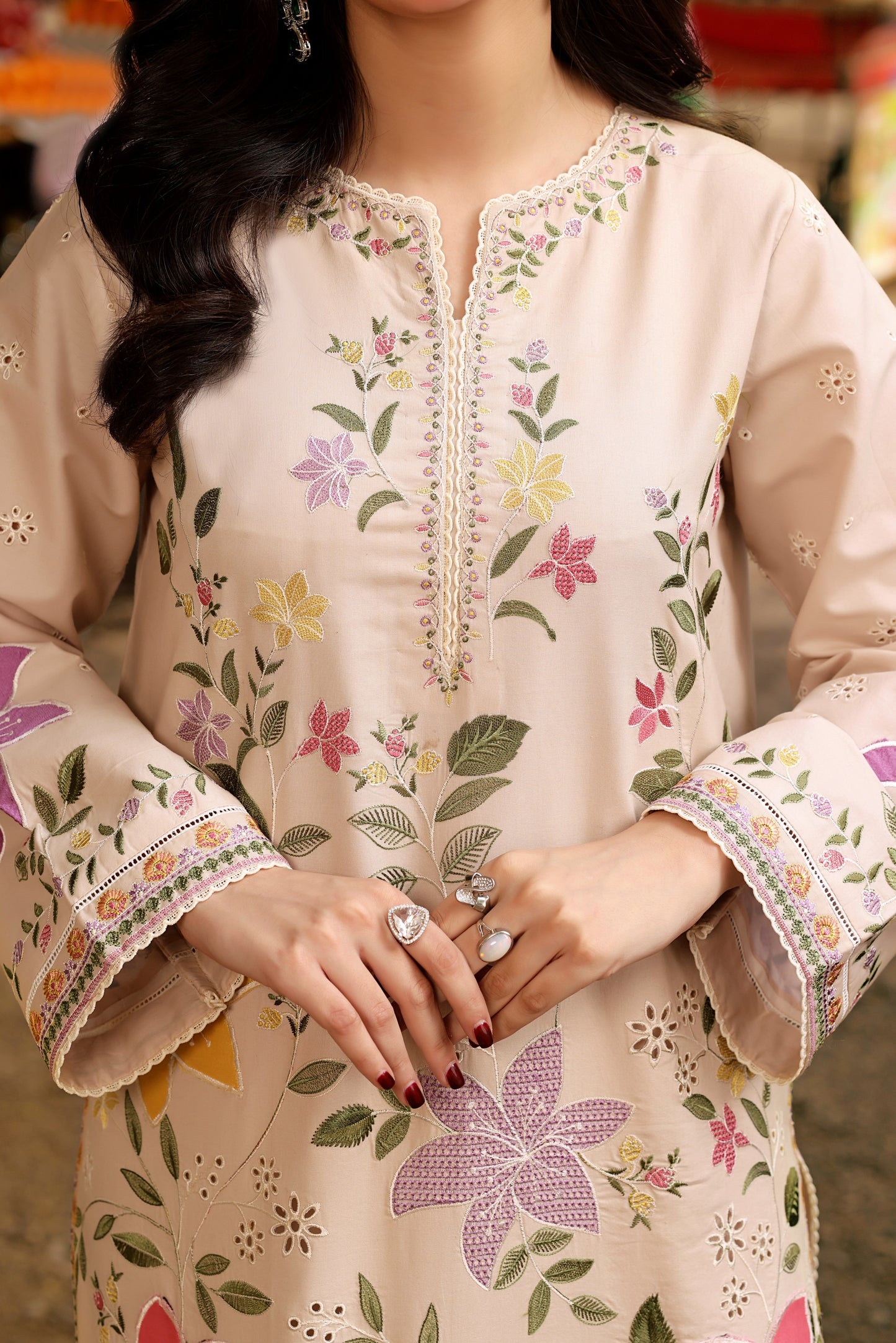Aneela's: 3 pc. Emb Lawn