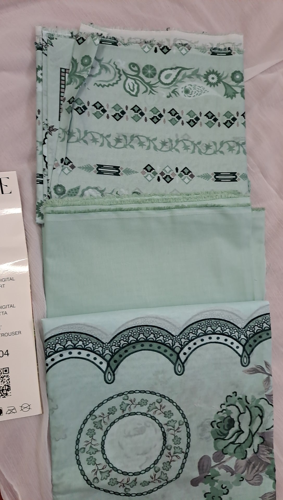 Laiba 3 piece unstitch peinted lawn