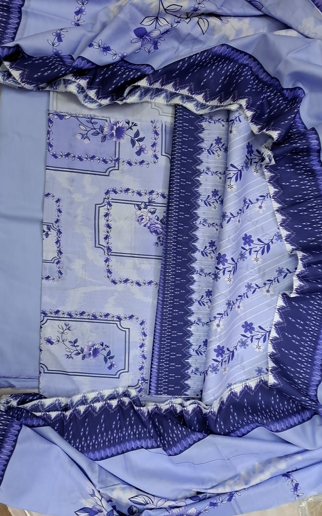 Three piece unstitch lawn