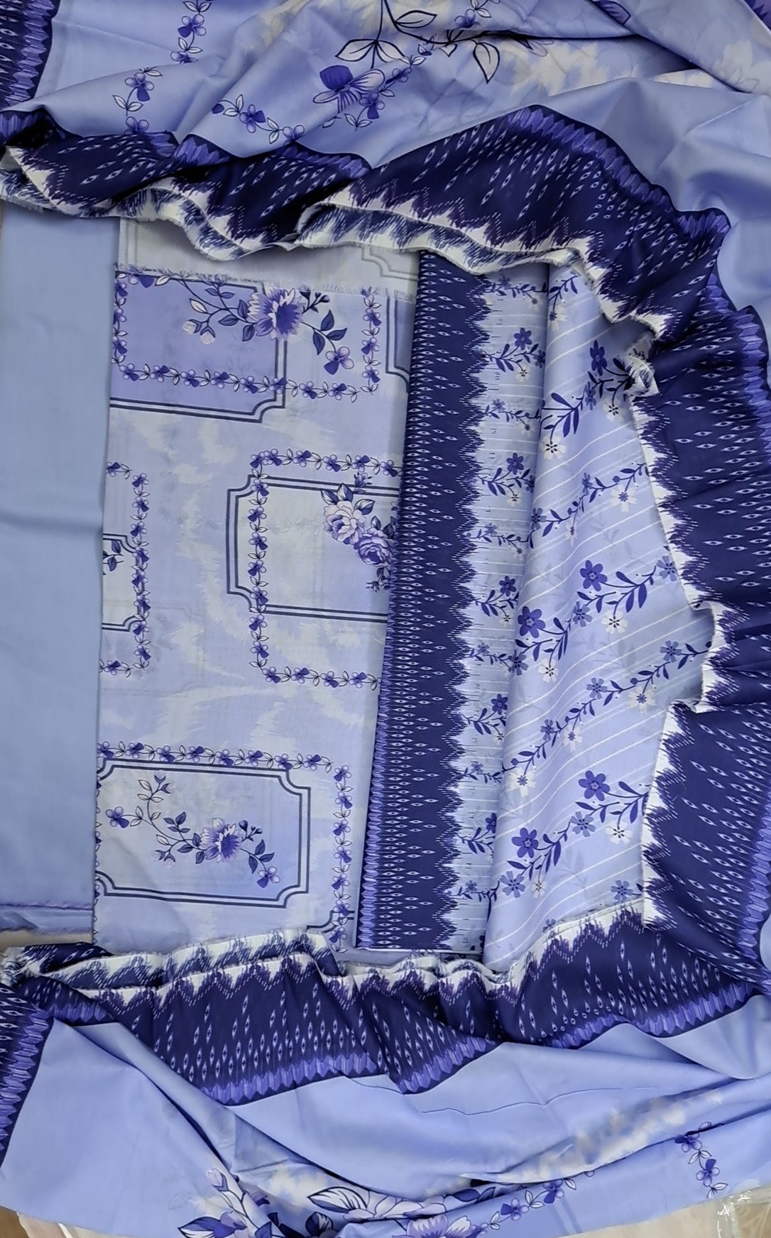Three piece unstitch lawn