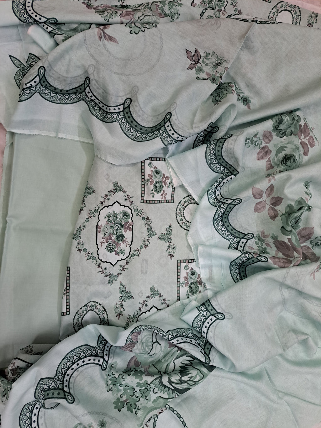 Laiba 3 piece unstitch peinted lawn