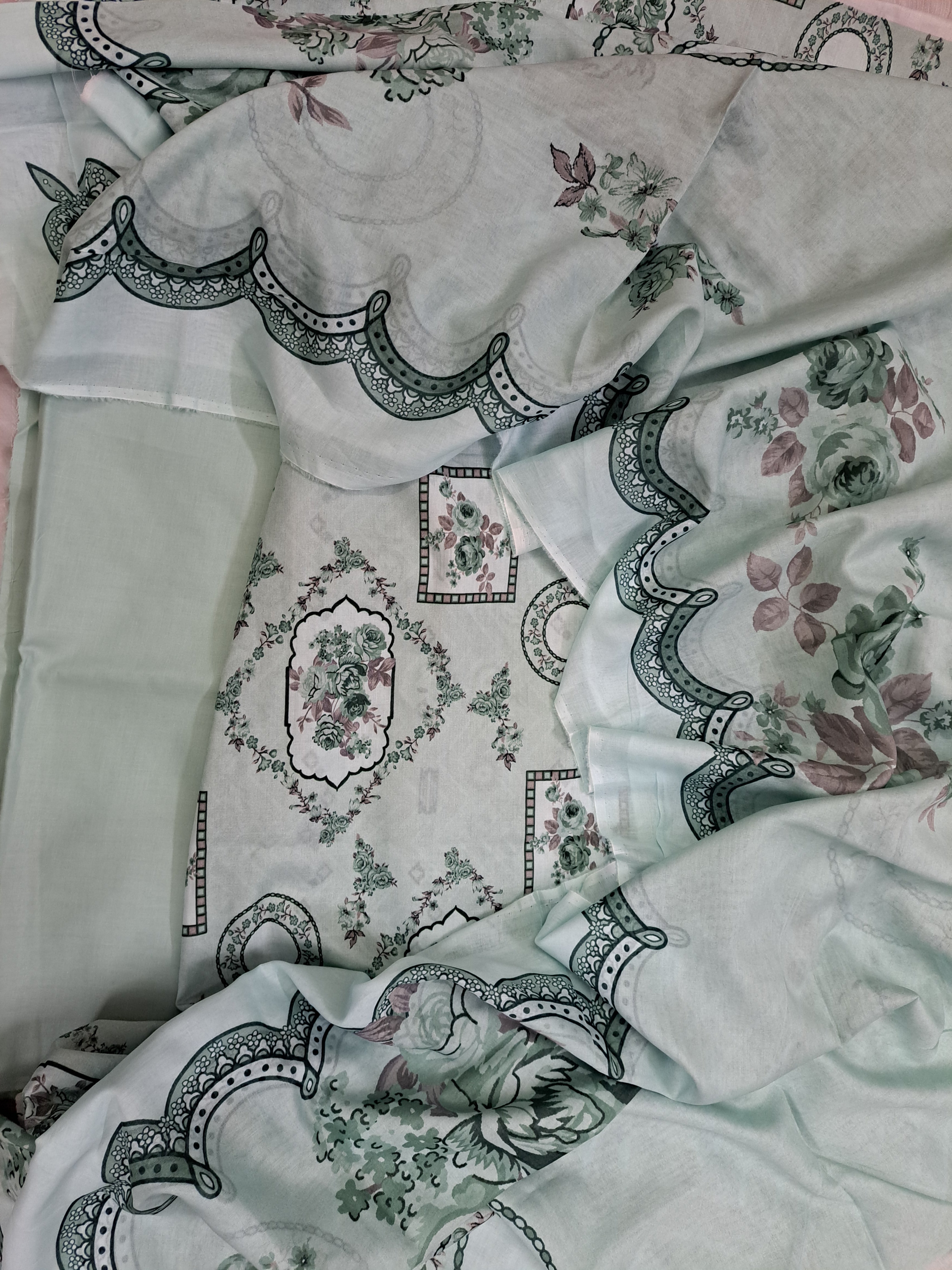 Laiba 3 piece unstitch peinted lawn